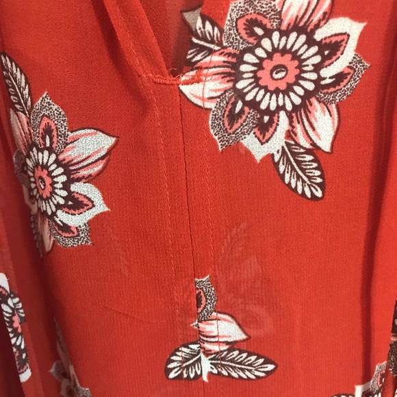 LOFT BLOUSE - Picture 2 of 3